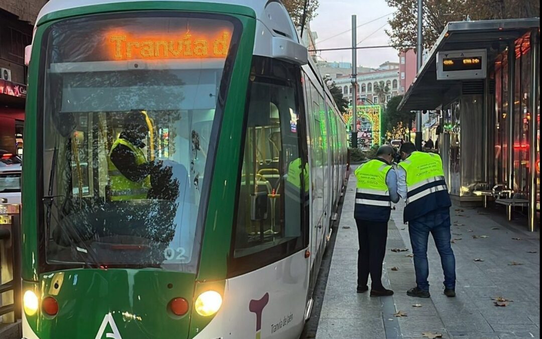 El alcalde pide a la Junta una reunión del tranvía ante la falta de información sobre su puesta en marcha