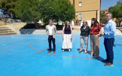 Renuevan la pista deportiva del colegio San José de Calasanz que brinda un equipamiento deportivo renovado al centro