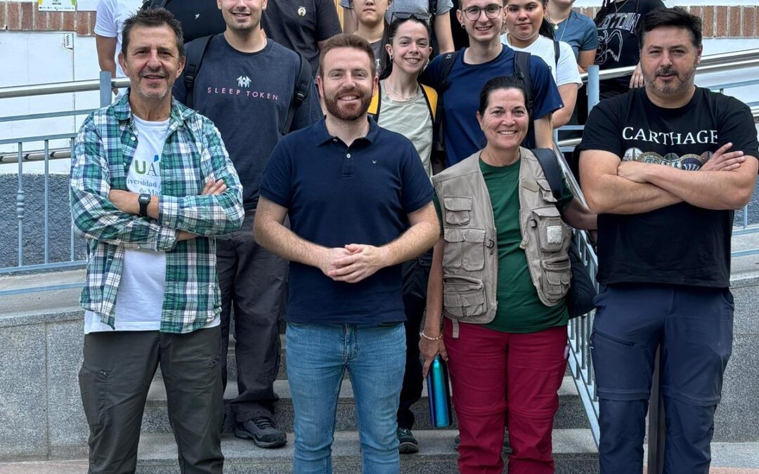 Arqueólogos de la Universidad de Madrid inician una campaña de excavación en la Cueva del Nacimiento del Río Cuadros