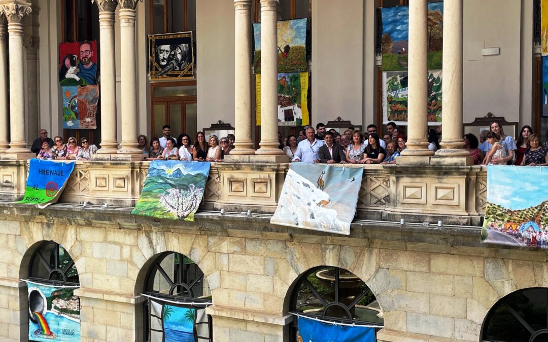 El Palacio Provincial acoge hasta el 7 de junio las obras de 79 artistas de Sierra Mágina de entre 4 y 83 años
