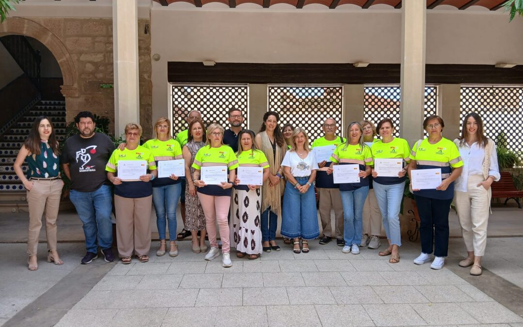 Una quincena de desempleados culmina en Úbeda su formación en albañilería