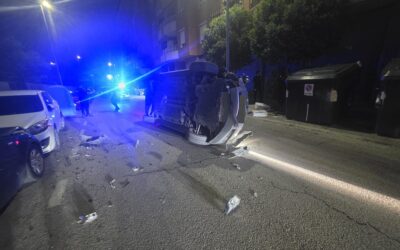 Vuelca su vehículo en Avenida de Madrid y da positivo en alcoholemia