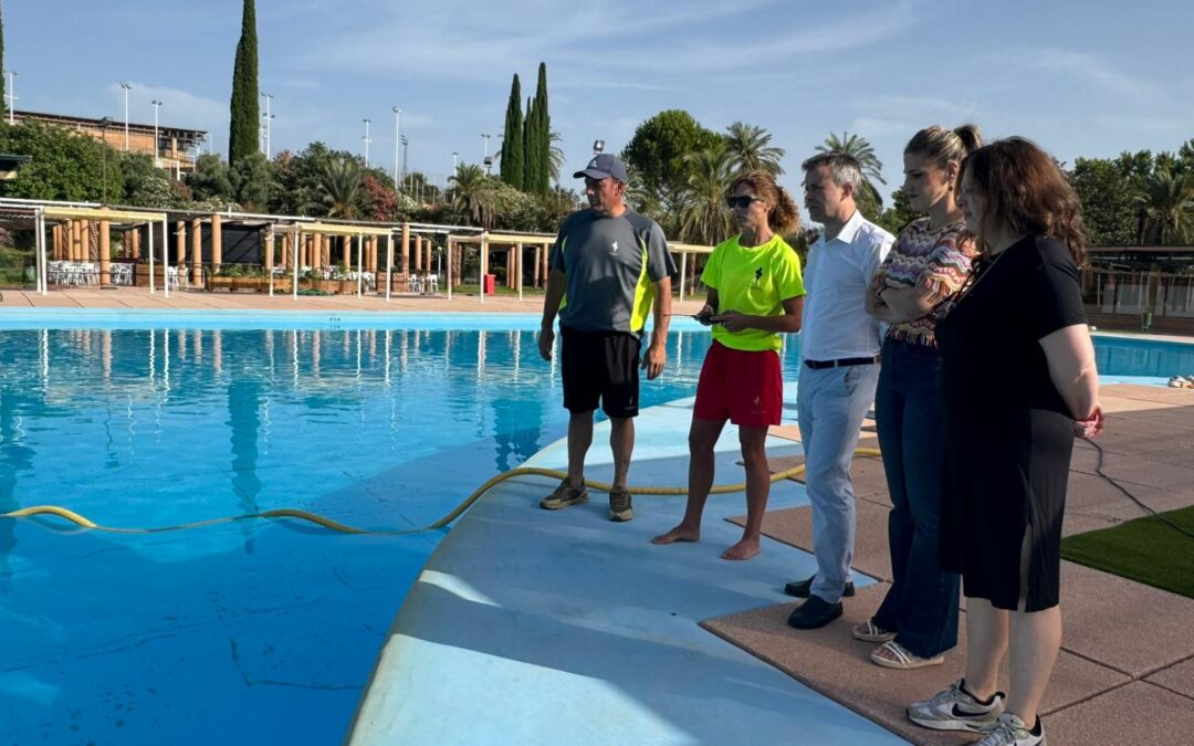 Las tres piscinas municipales de Jaén abren este fin de semana con mejoras en sus instalaciones y nuevos espacios de sombra