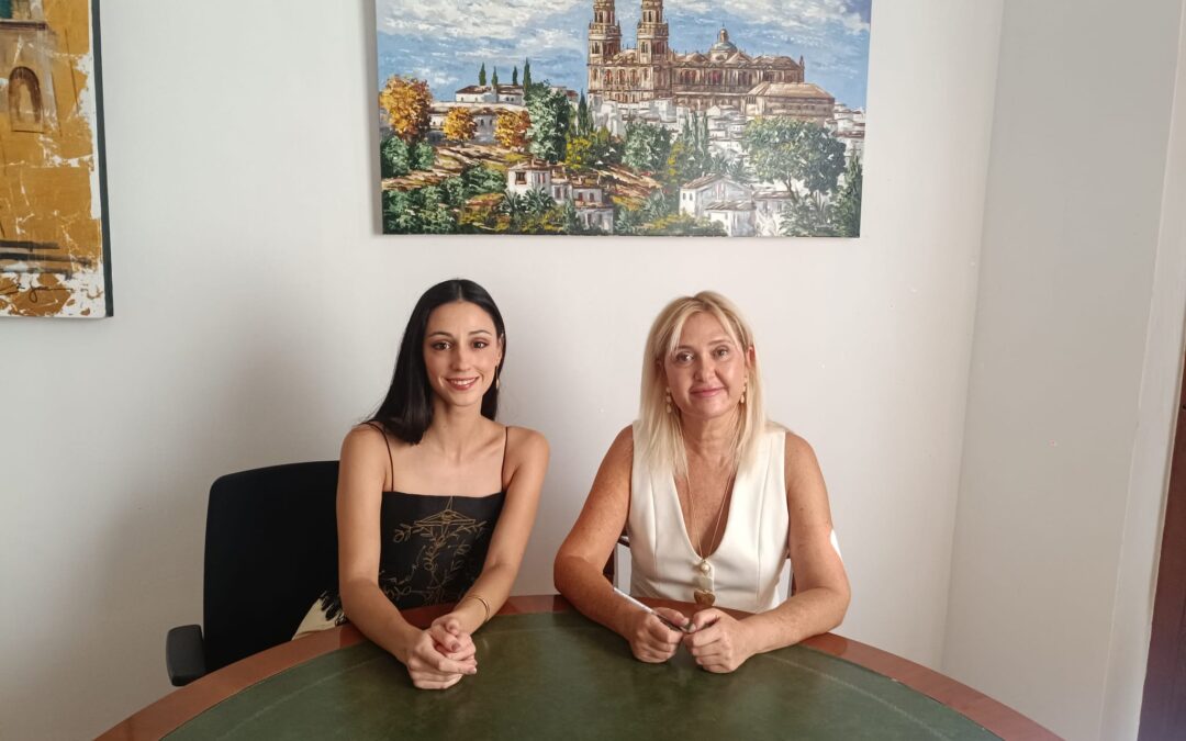 La cantautora jiennense Belén Turnes presenta su primer LP, ’27 años no es nada’