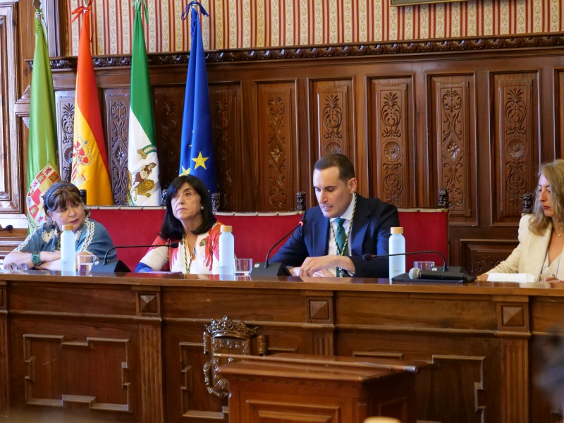 Juan Latorre configura su equipo en la Diputación con Pilar Parra, Javier Perales, África Colomo y Francisca Medina como vicepresidentes