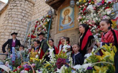 FOTOGALERÍA  | Jaén celebra el día de la Virgen de la Capilla con misa votiva, ofrenda floral y música en San Ildefonso