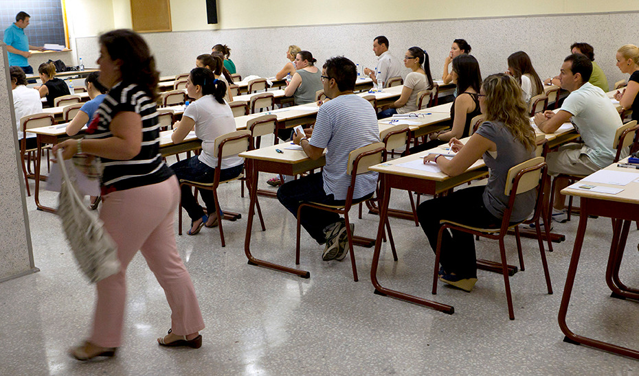 Más de 300 personas se examinan este sábado en Jaén para obtener el título de la ESO