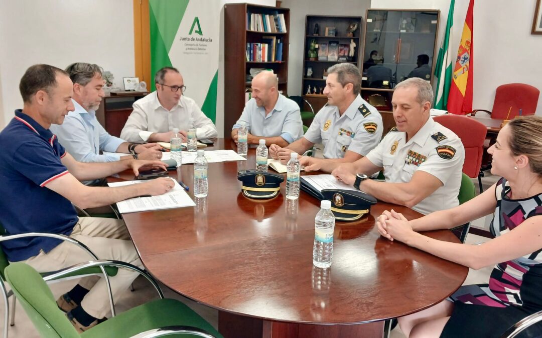 La Junta refuerza con el Ayuntamiento de Cazorla la coordinación para inspeccionar viviendas turísticas en el municipio