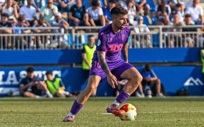 Adri Paz renueva con el Real Jaén CF y cumplirá su quinta temporada consecutiva vistiendo la camiseta blanquimorada