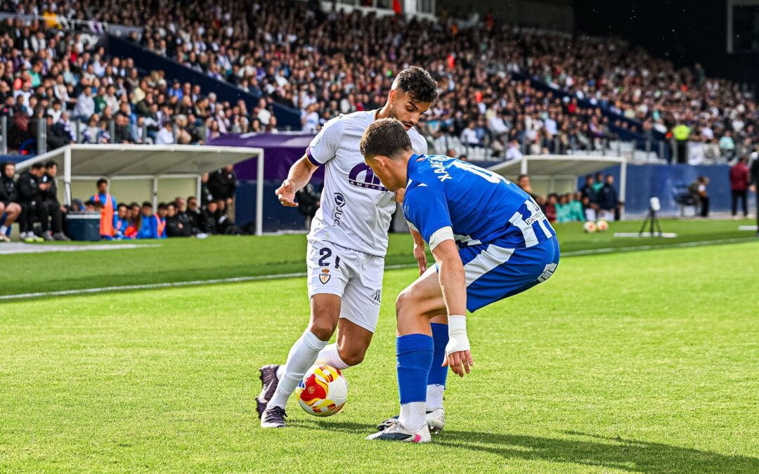 Moha renueva su contrato con el Real Jaén