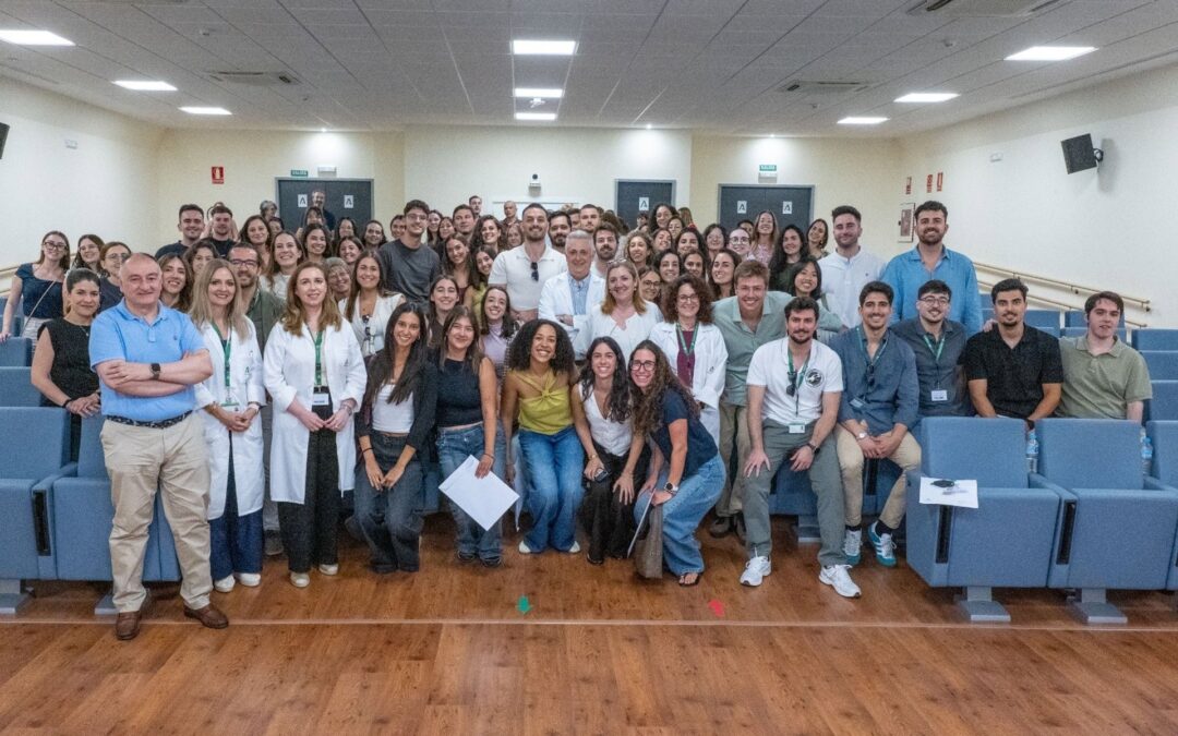 El Hospital de Jaén da la bienvenida a 71 nuevos residentes, entre ellos el primer especialista en formación de Urgencias