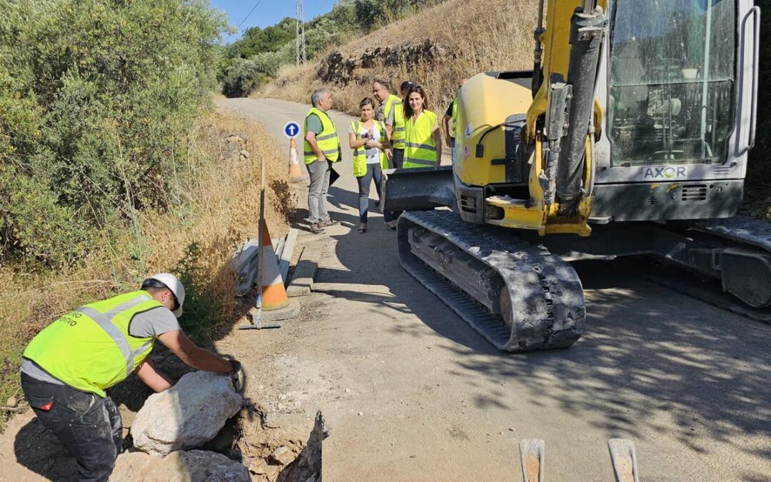 La Junta repara los caminos rurales de Villanueva del Arzobispo dañados por las borrascas