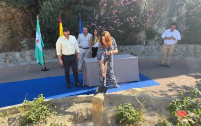 Primera piedra de la pasarela colgante y varios miradores de Torres para impulsar su turismo