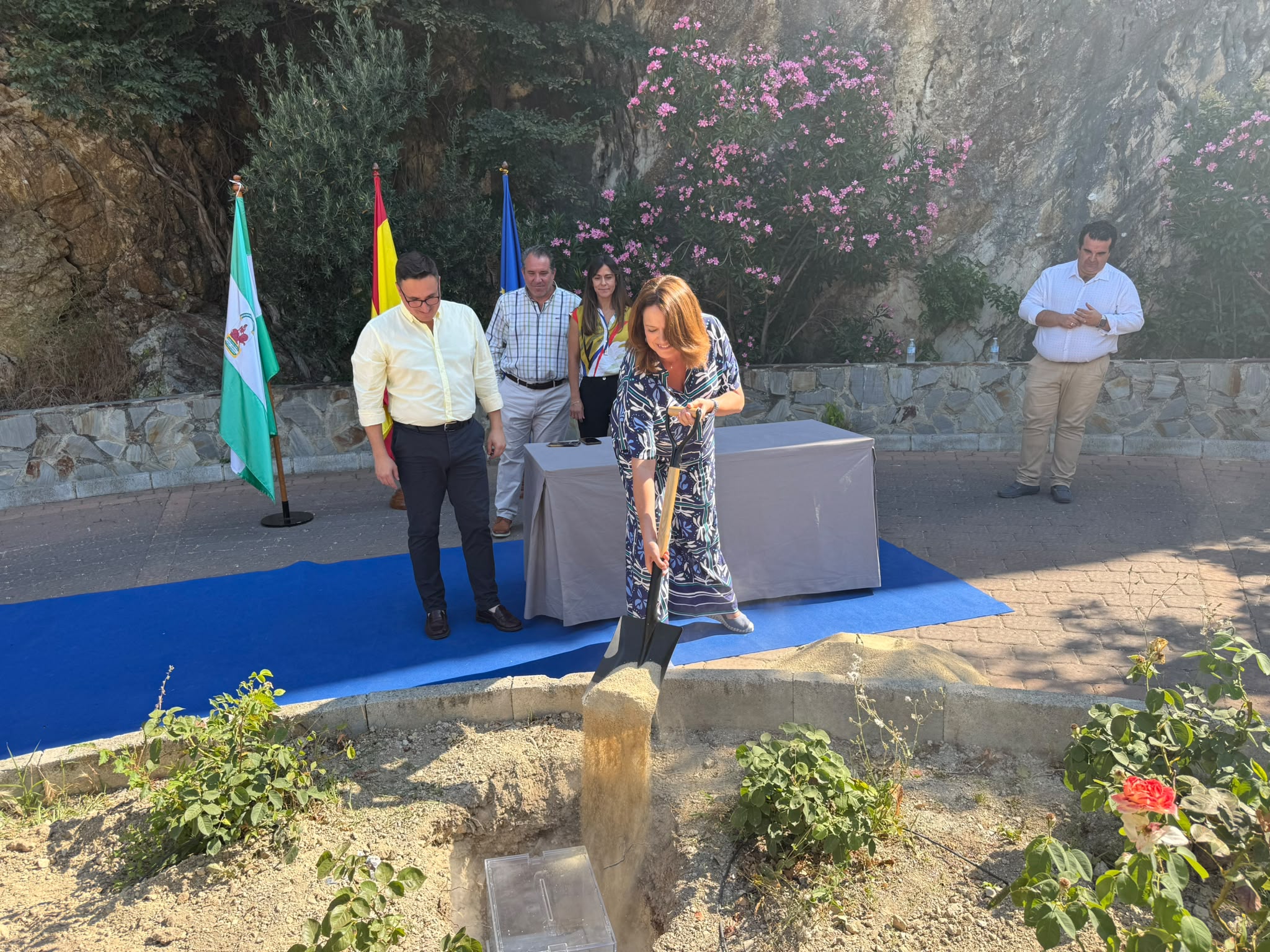 20260701 Colocación primera piedra proyecto construcción pasarela colgante y miradores en Torres 1