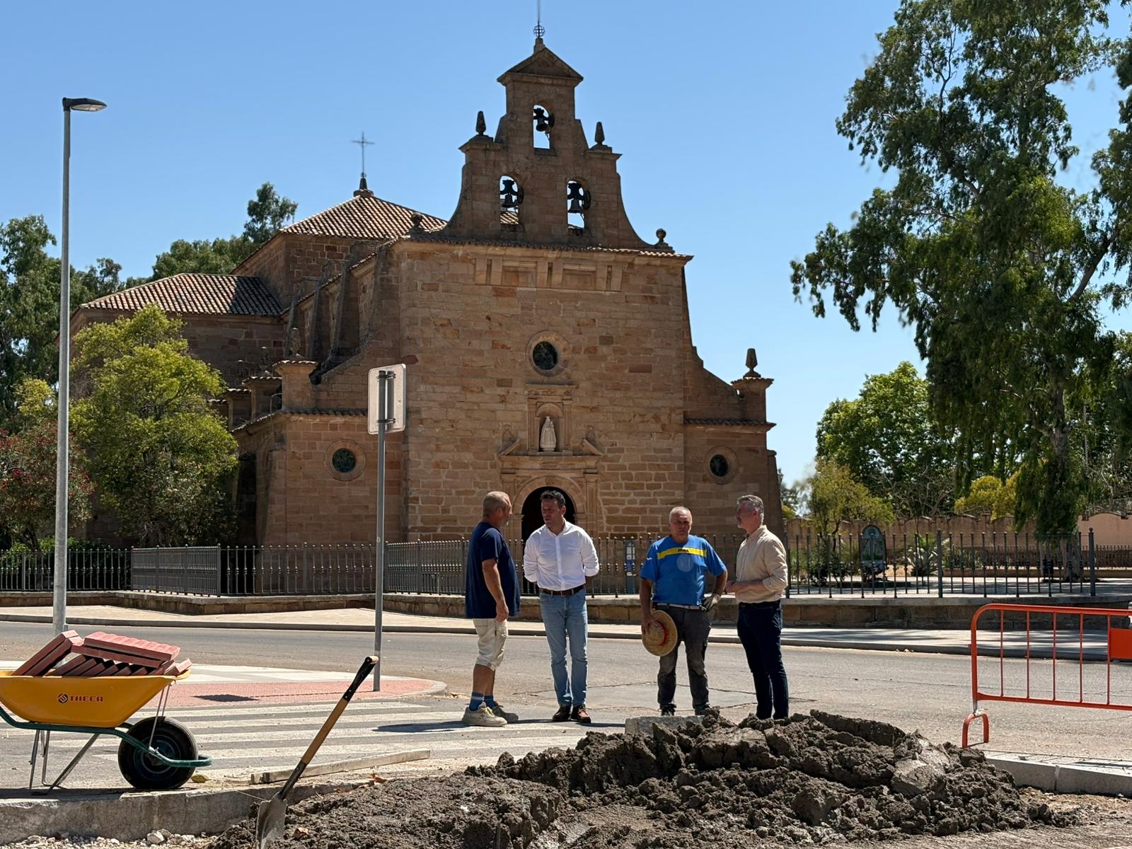 20260703 20260703 Visita obras mejora entorno Ermita de la Virgen de Linarejos 1