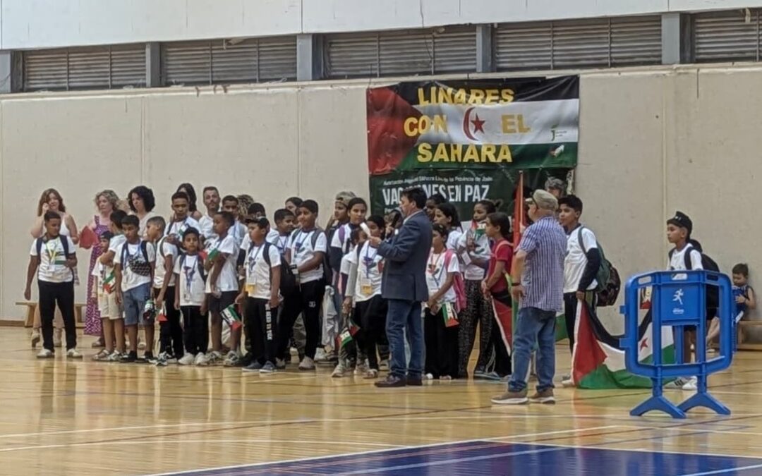 La Diputación de Jaén recibe en Linares a los menores saharauis del programa Vacaciones en Paz