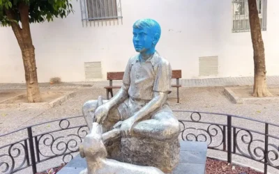 Acto vandálico contra la escultura del «Golfillo» en Jaén