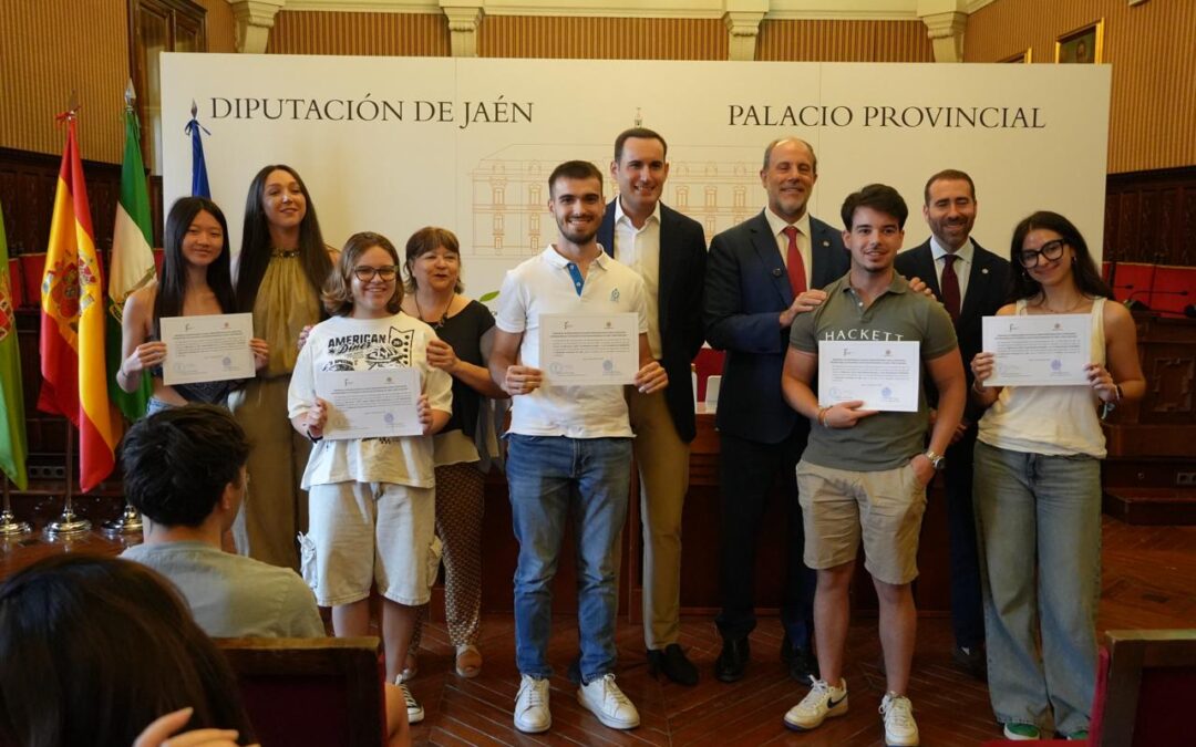 Diputación aumentará hasta los 50.000 euros las ayudas para el programa de movilidad de la UJA