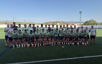 El Real Jaén arranca la pretemporada con 30 futbolistas y los diez fichajes ya sobre el césped