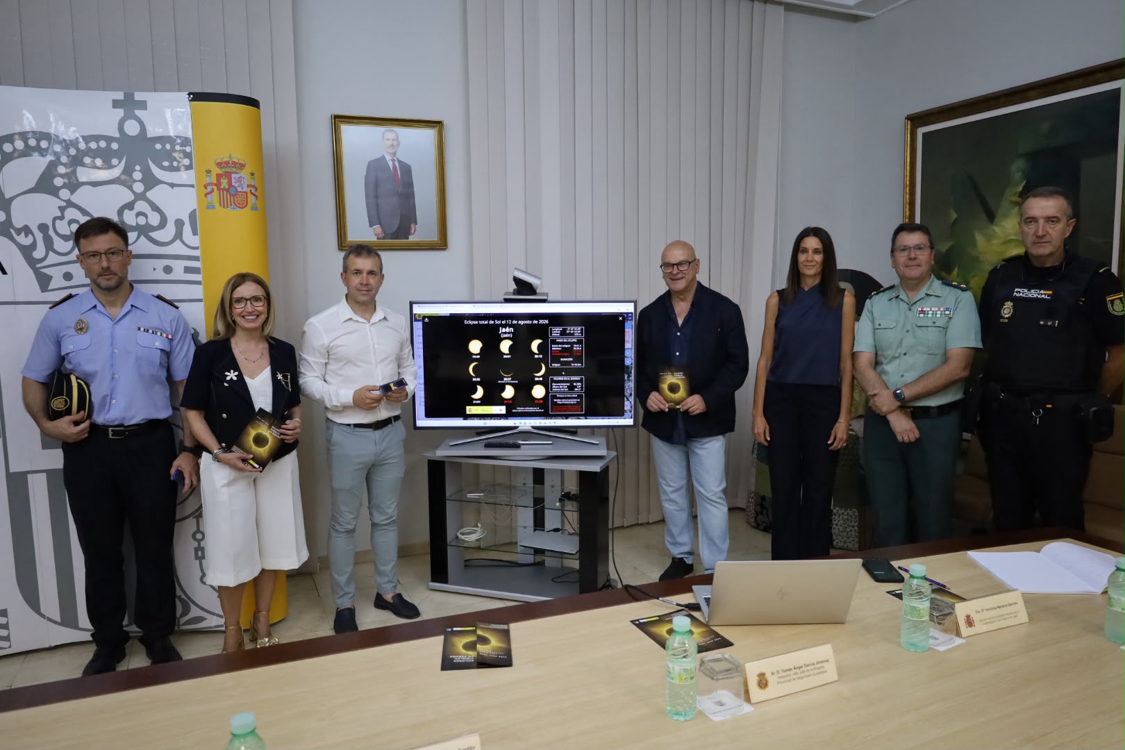 FOTO PRESENTACIÓN ECLIPSE