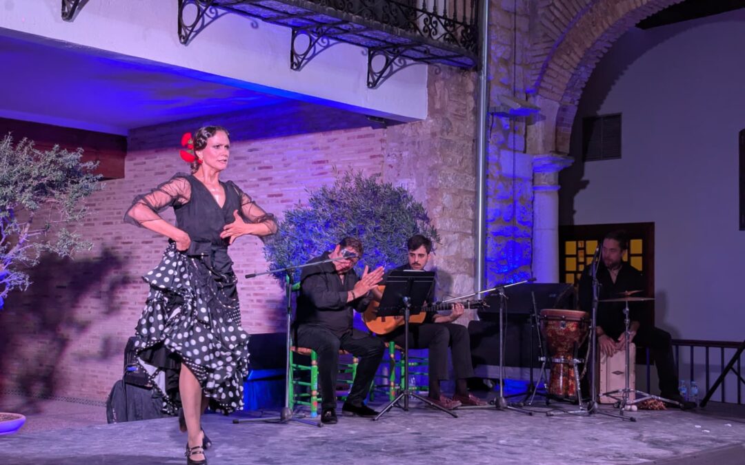 Las Veladas Flamencas arrancan en el Patio del Salón Mudéjar con el éxito de la bailaora jiennense Rocío Martínez