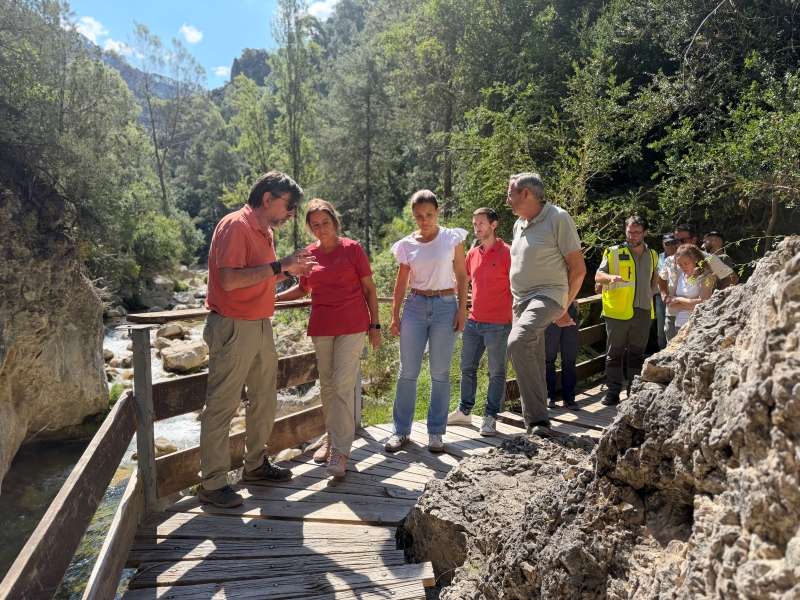 Reabre el sendero del río Borosa tras reforzar la seguridad en los puentes y hasta que se instalen los nuevos