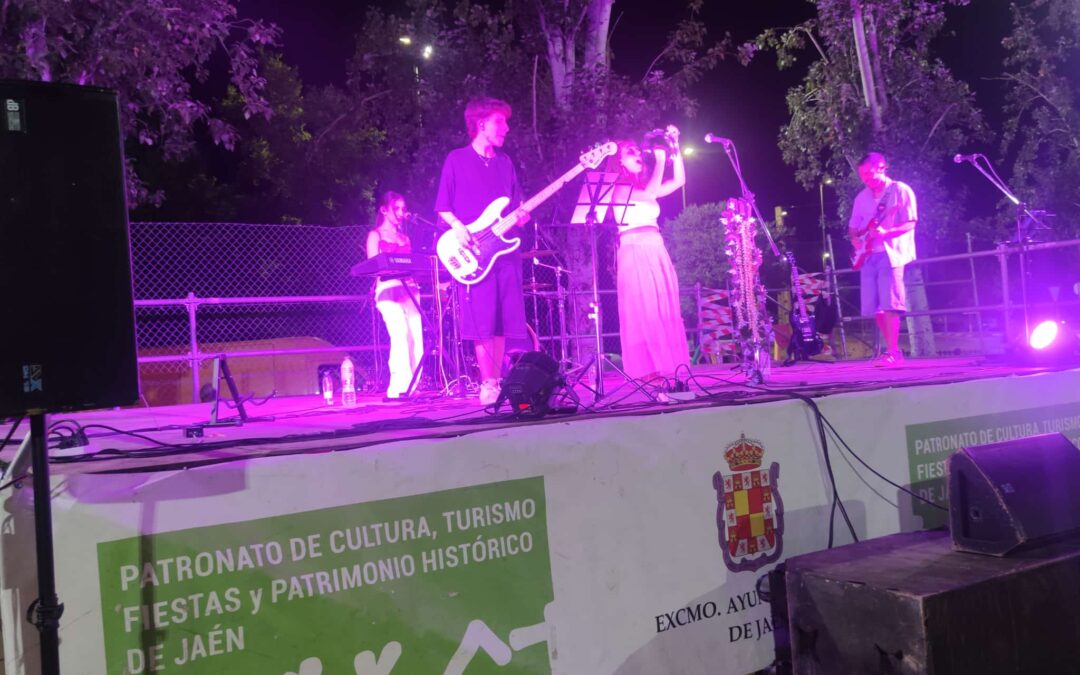 Puente de la Sierra acoge el concierto de Reclamados dentro del ciclo Música en el Extrarradio