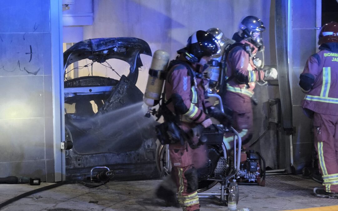 Susto en el Bulevar esta pasada medianoche por un incendio en el centro de salud del Bulevar