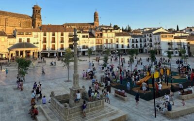 Baeza inaugura la mayor obra civil de las últimas décadas con la renovación del Paseo de la Constitución