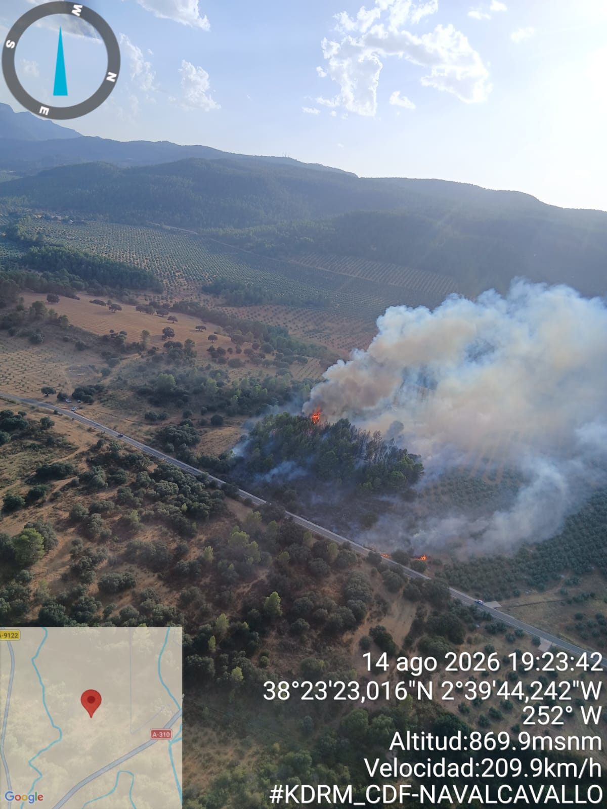 El Infoca trabaja en un incendio forestal en Torres de Albánchez