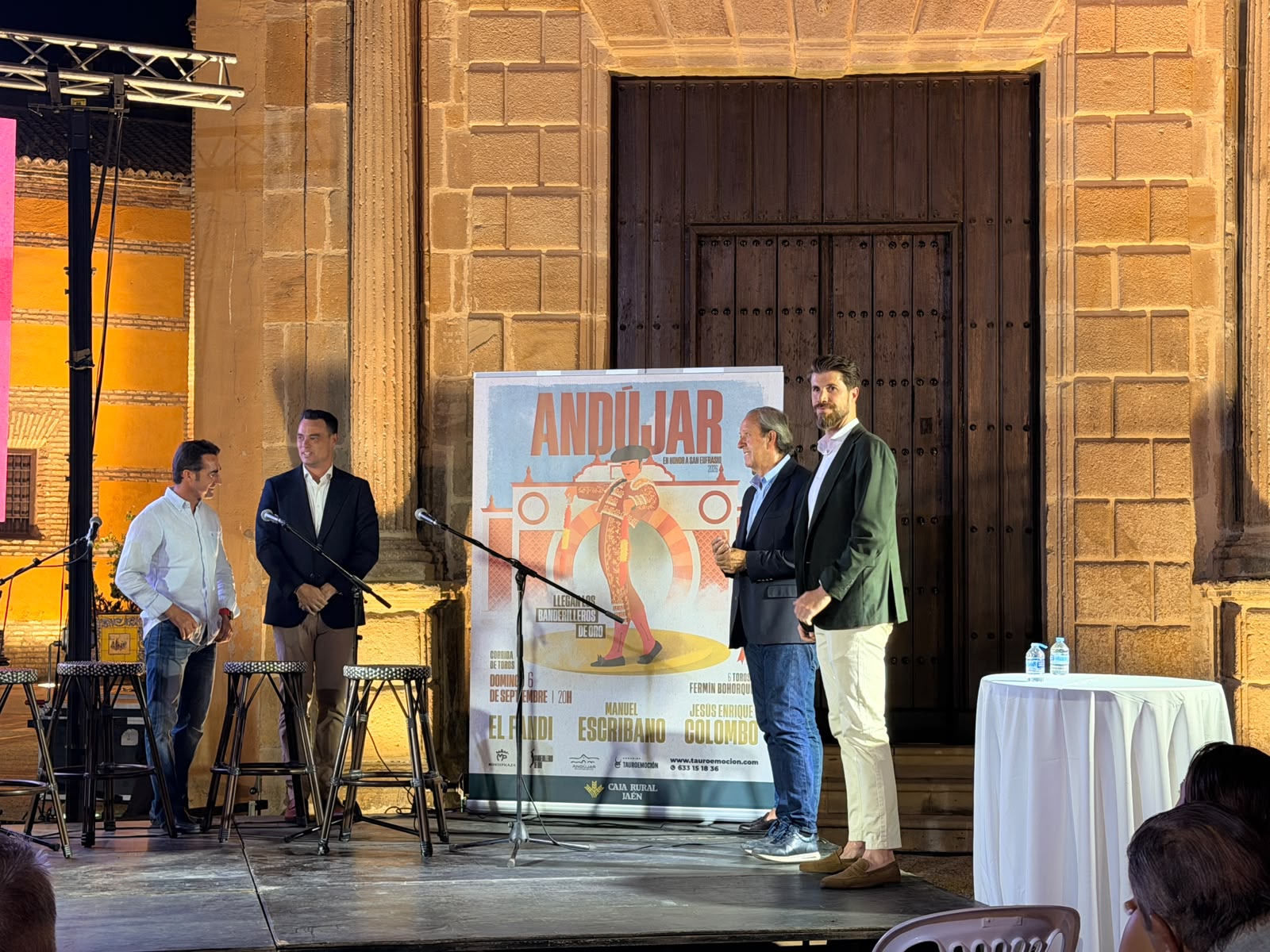 Foto presentación cartel toros 2