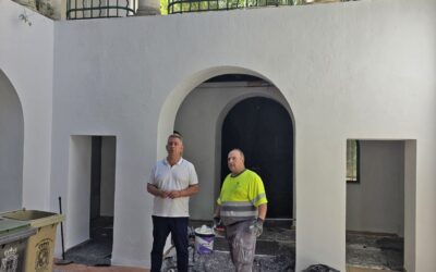 Labores de pintura y mantenimiento en las Casas Gemelas de Jabalcuz