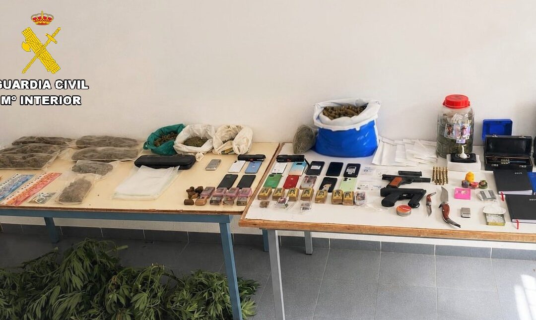 Dos detenidos en Torreperogil por vender droga en dos viviendas que generaban alarma vecinal